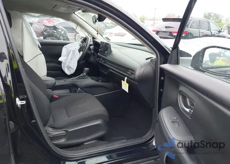 2023 Honda Hr-V Awd Lx z USA, uszkodzony, nr VIN 3CZRZ2H31PM740388